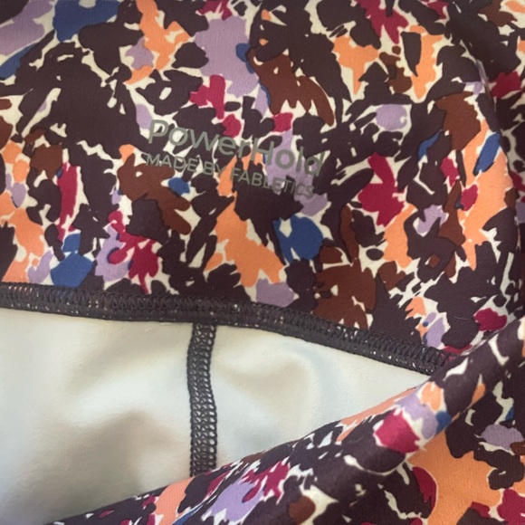 Workout set. Women’s medium. - Picture 5 of 10